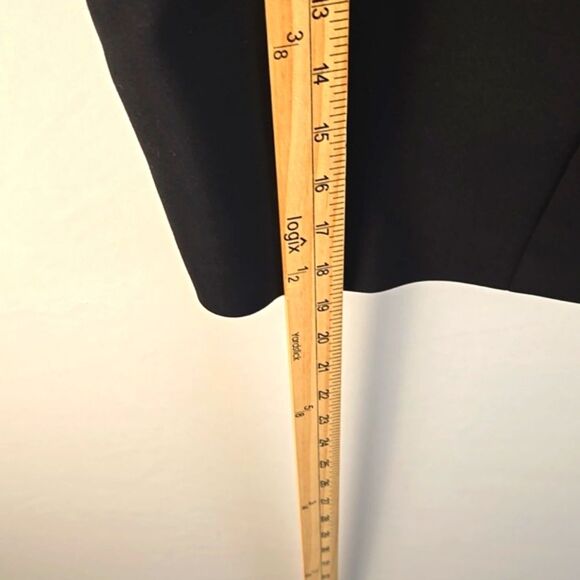 City Chic Women's Elegant Black Cropped Black Crop Blazer Jacket Sz XL / 22W - Picture 7 of 8